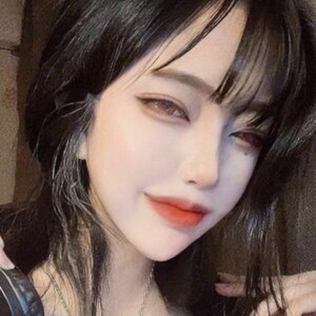 neco mimi セクシーなポルノスター 写真