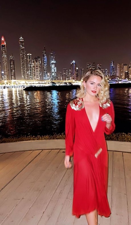 Alicia Agneson セックスポルノスター 画像