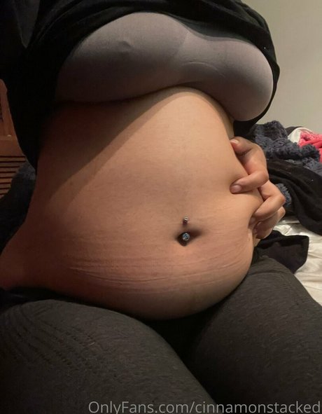 cinnamonstacked プロフィール写真