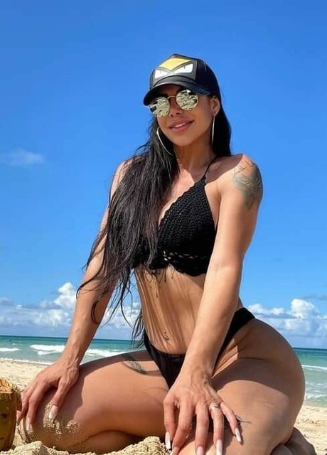 Lis Vega ヌードのポルノスター ギャラリー