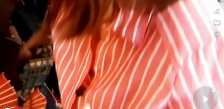 Natasha Raskin Sharp スター ヌード 写真