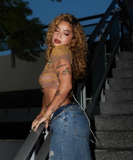 Kiana Lede XXXモデル 画像