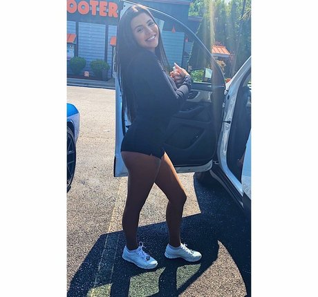 本物のオンリーファンズ えろた 画像