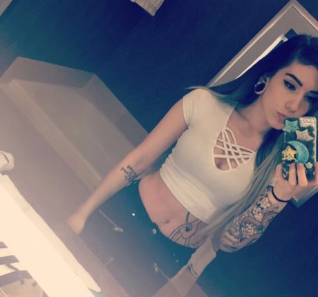 Pterodactylsftw ポルノ女優 画像