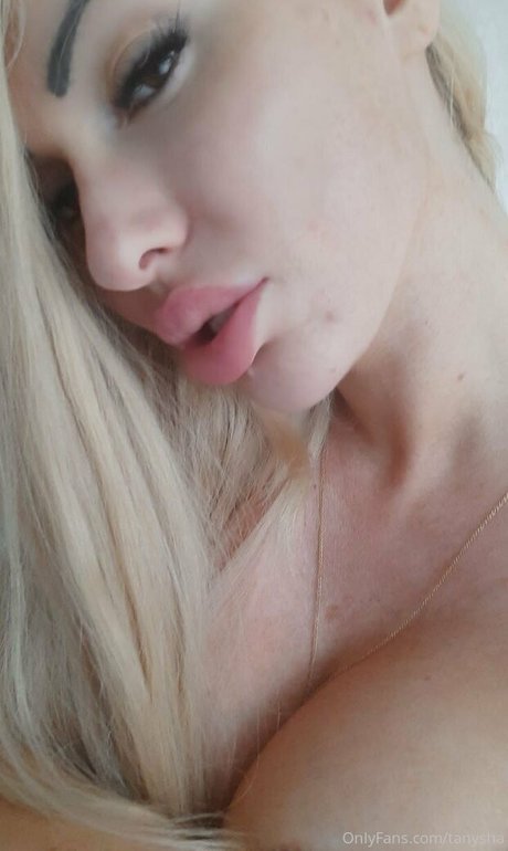 LGBTオンリーファン ヌード 画像