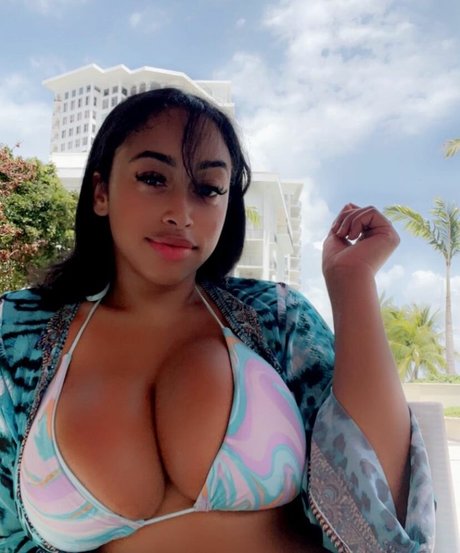 cristina celii セックススター ギャラリー