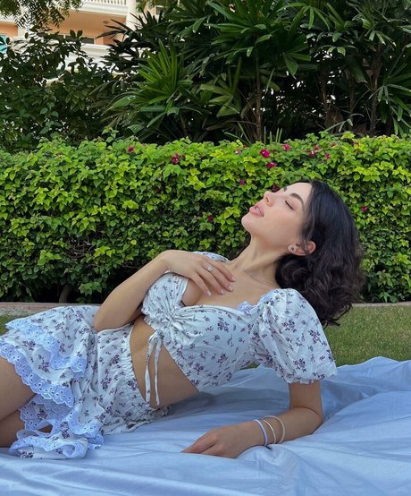 Sevinch Salmanova ホットなポルノスター 写真