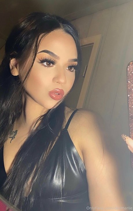 desmariie アートモデル 写真