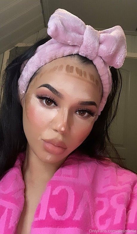 desmariie ヌードのポルノスター 写真