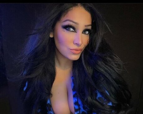 Mandy Leon ヌードのポルノスター アーカイブ