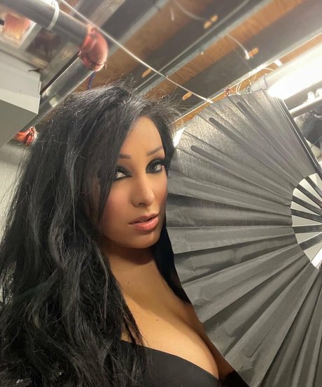 Mandy Leon 限定モデル アーカイブ