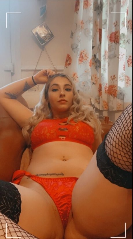 Poppy alex アートスター 写真