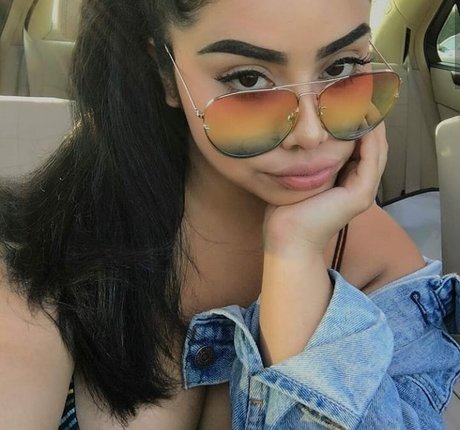 カムフィートオンリーファンズ トップ 写真