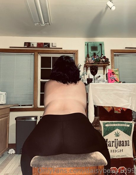 daisybaby1699 ポルノスター 画像