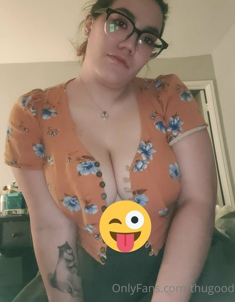 thugood かわいいポルノスター 写真