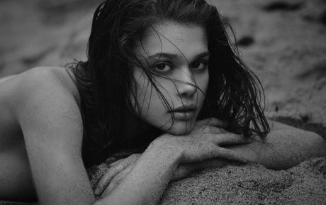 Michelle Ellyse Schlaman 無料モデル 写真