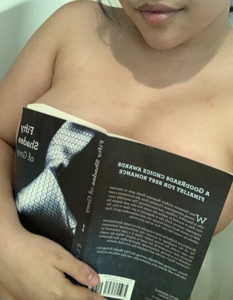 suezuu アダルト女優 画像