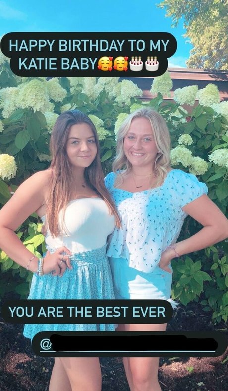 熟女 2P オンリーファンズ セクシーヌード アーカイブ