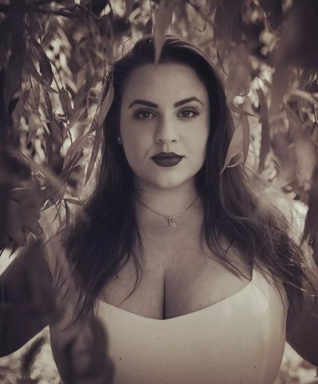 Babu Vale ポルノスター セクシー 写真