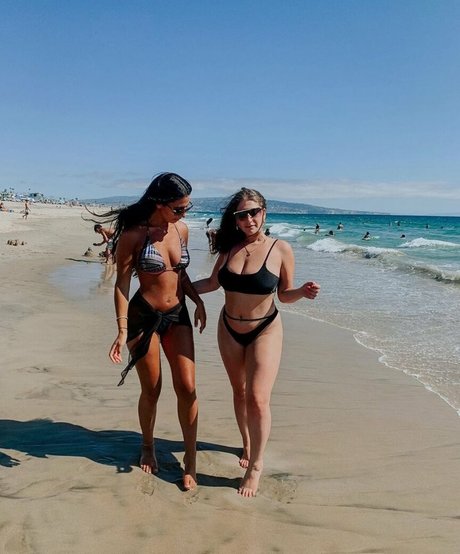 2人のオンリーファンズ 無料アダルト 写真