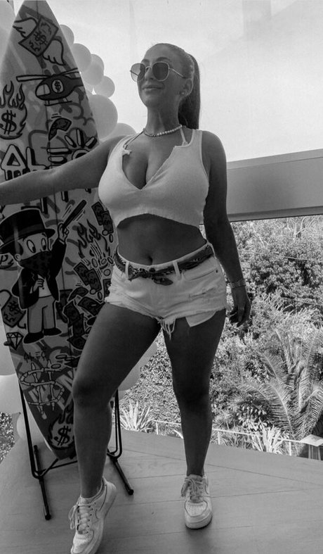 バニープリンセスオンリーファンズ エロ ギャラリー