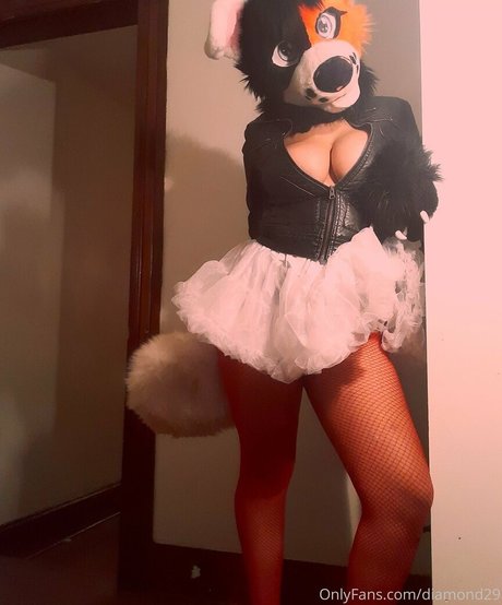 スペードのクイーン オンリーファンズ アートポルノ 写真