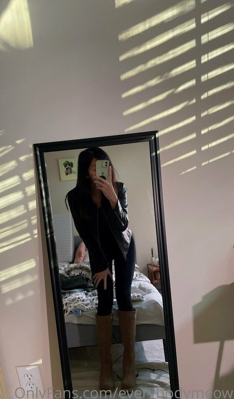 everybodymeow セックスモデル 画像