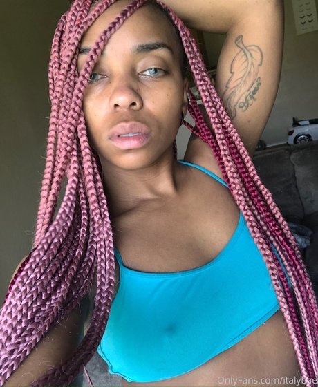 Italybae ホットモデル 写真