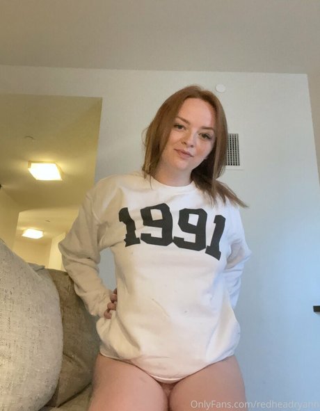 redheadryann セクシーモデル 写真
