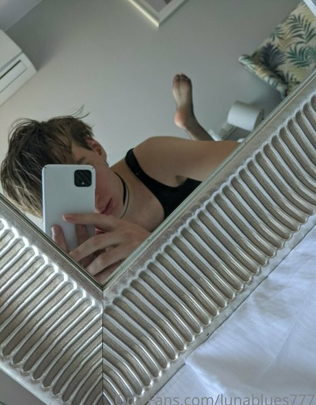 lunablues777 ポルノスター ヌード 写真