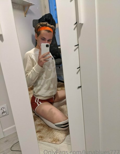 lunablues777 かわいいモデル 写真