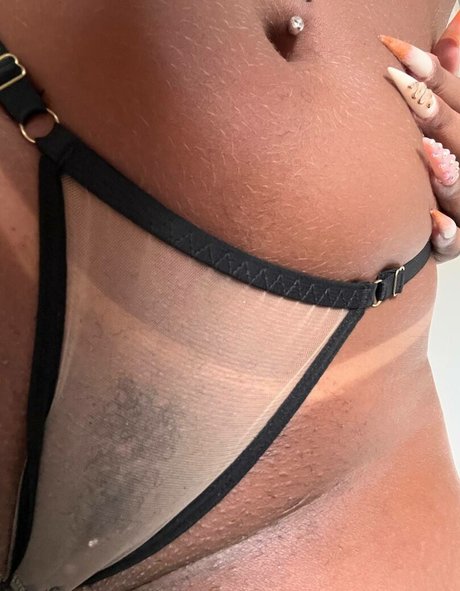 ゲイディルドオンリーファンズ 無料ヌード 画像