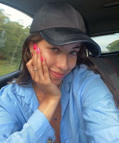 Anah Elisa 素敵なモデル 写真