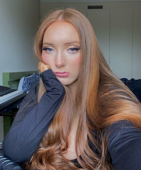 Dannielle Ashurst 完璧なモデル 画像