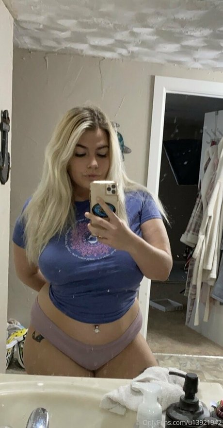 Comewatchkitty 裸モデル 写真