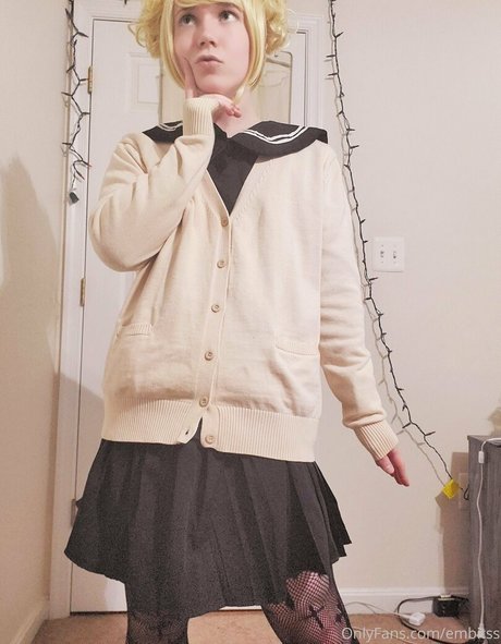 embitss 裸モデル 写真