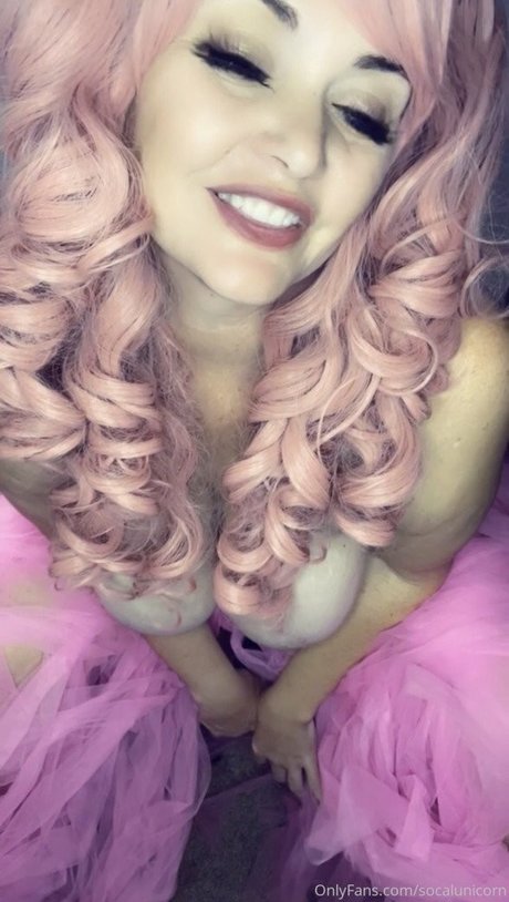 Socalunicorn セクシーモデル 写真