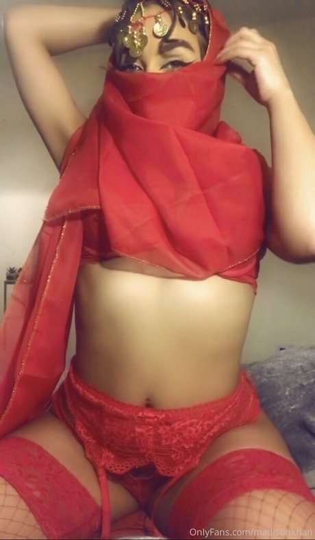 Madison Khan HDスター 写真