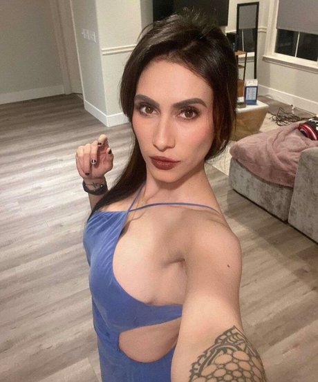 Cristina Vee 高品質モデル 画像