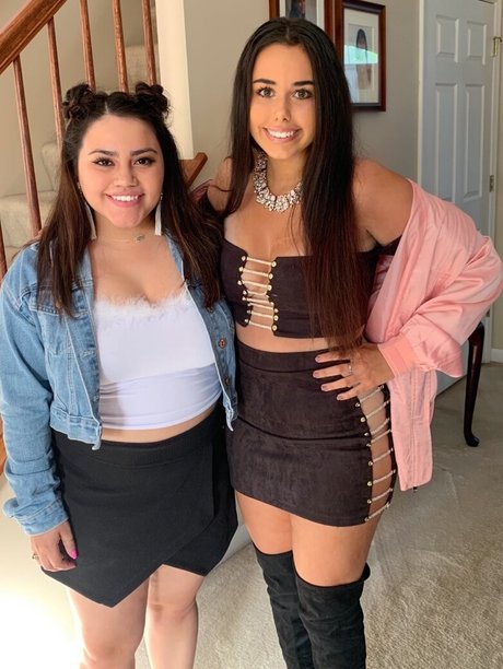 Nerdysara xxxスター アーカイブ