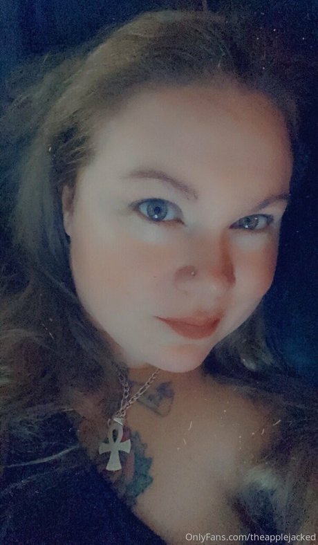 濃厚なヌードオンリーファンズ 無料裸 画像