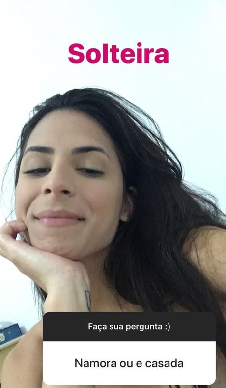 Mariana Vasconcelos エロティックなモデル 写真