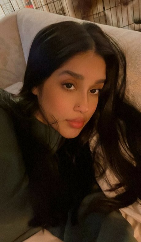 Virginhottie 素敵な女優 写真