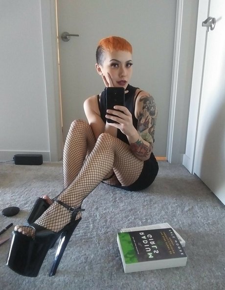 ジャークオンリーファンズ 無料アダルト 写真