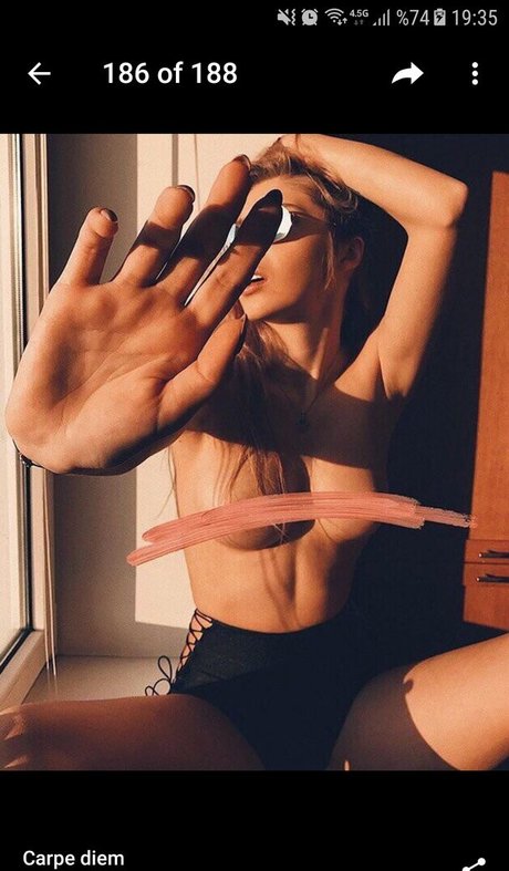 Tanita Le 裸モデル 画像