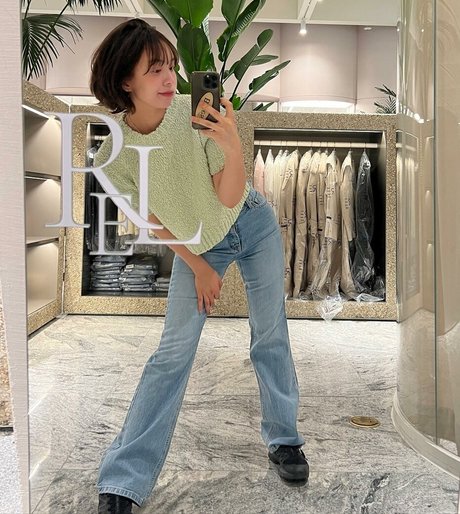 Yunjinpet エロティックモデル アーカイブ