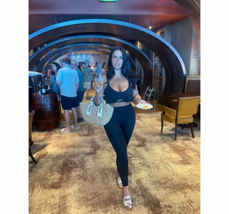 Katrina Louise Paul 限定モデル 写真