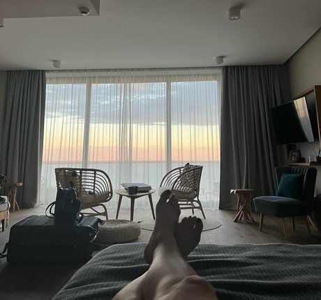 Mekenna Melvin xxx女優 ギャラリー