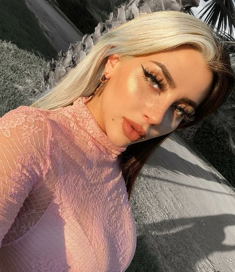 Vai Monroe 写真集