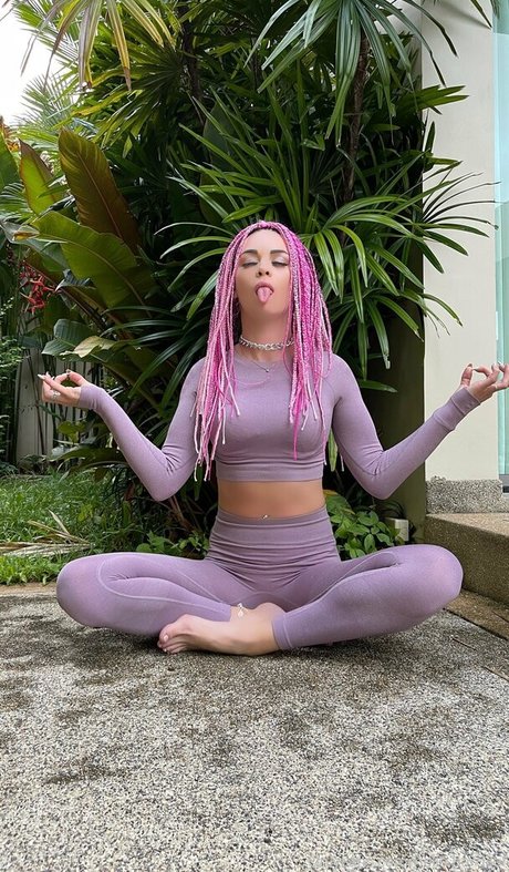 マッサージセラピストオンリーファンズ 裸 ギャラリー